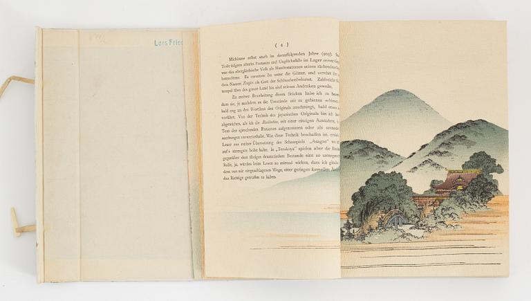 Japanska dikter och dramer med illustrationer i träsnitt, 2 vol, daterade 1906 och 1911.