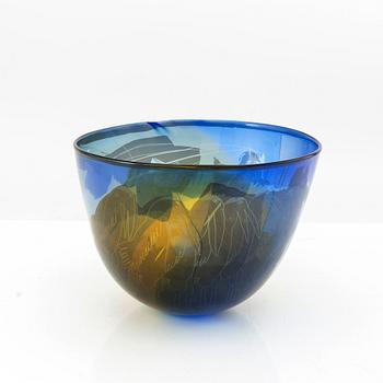 Ann Wärff, bowl with overflow, signed, dated, and numbered.