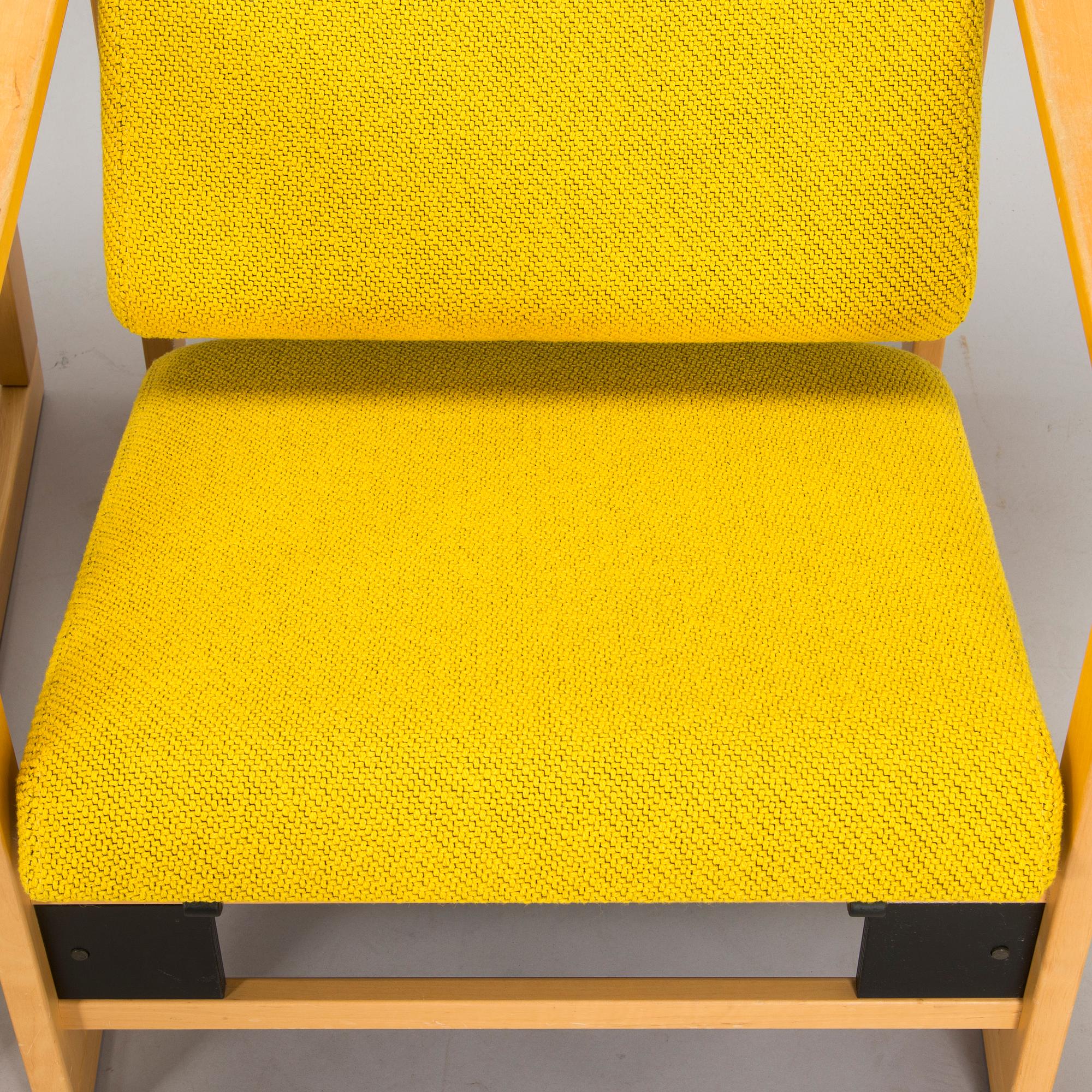 Yrjö Kukkapuro, nojatuoleja, pari, "Alnus" 1990-luku.