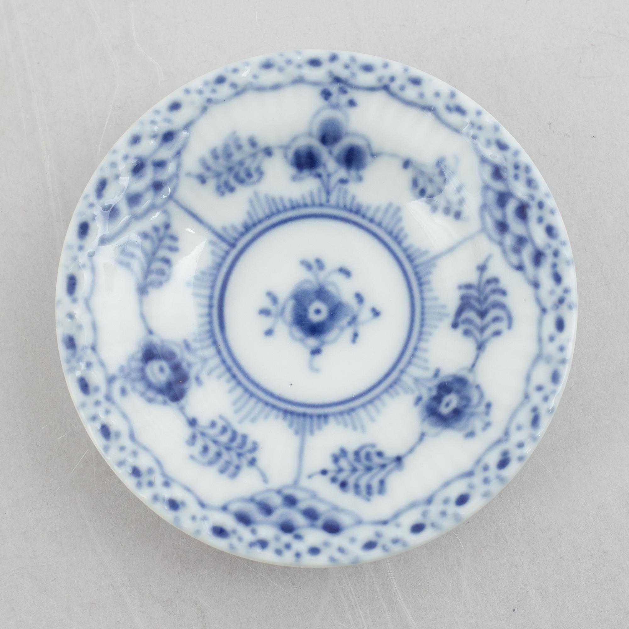 Royal Copenhagen, 27 pieces of a "Blue Fluted" porcelain service, Denmark.