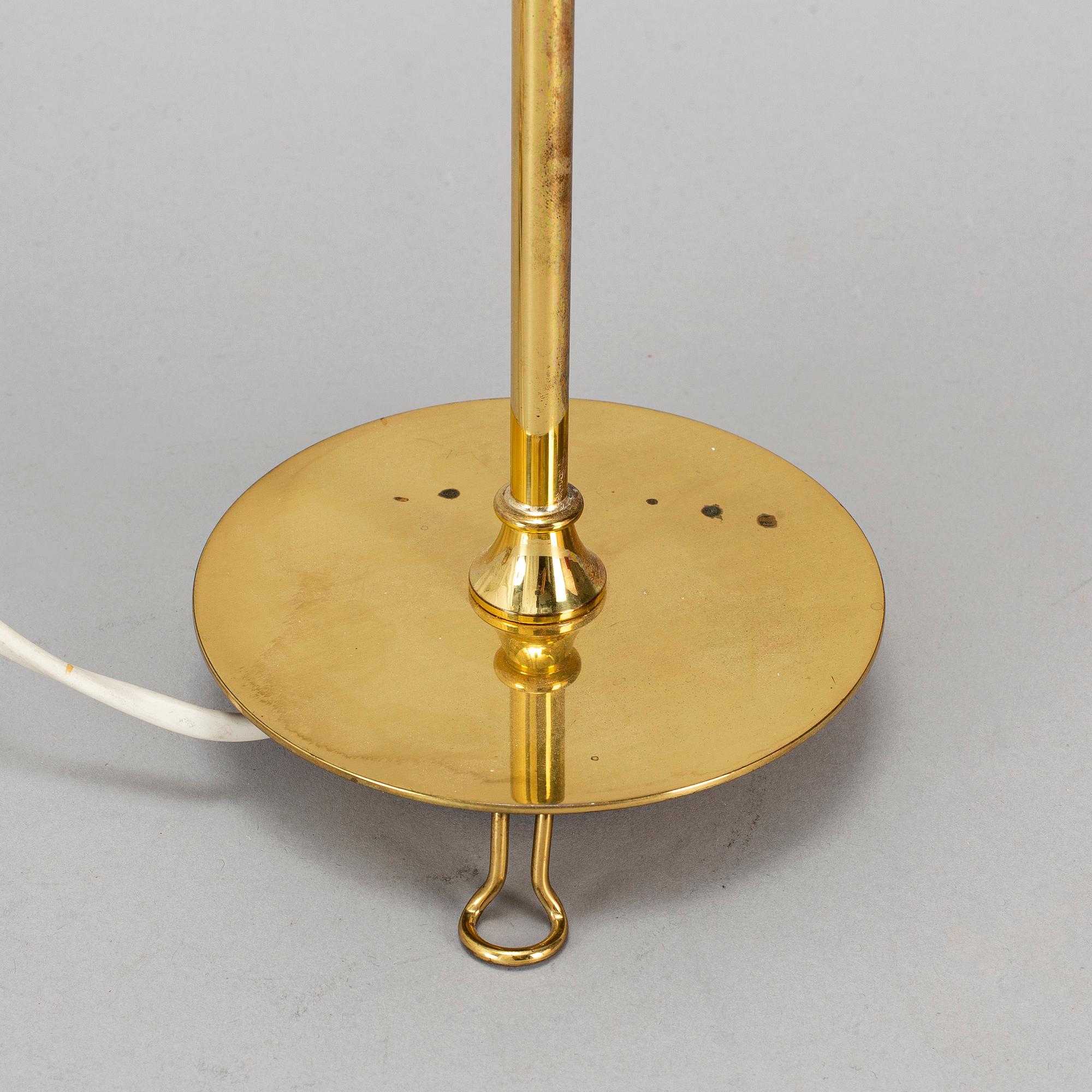 JOSEF FRANK, a brass table lamp, modell 2552, for Svenskt Tenn, Sweden.