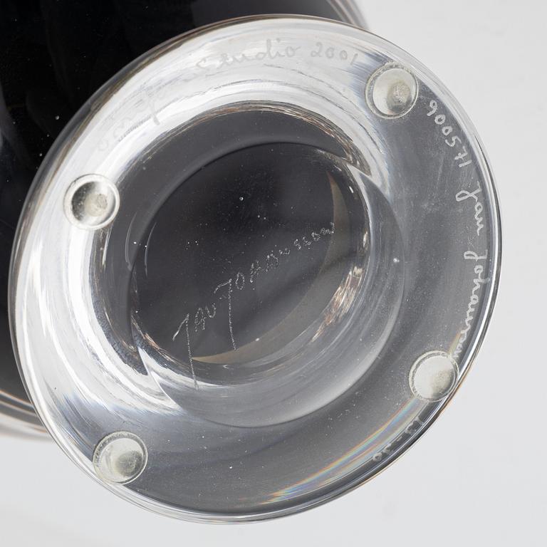 Jan Johansson, an 'Ariel' vase, numbered 13/30, Orrefors Studio, 2001.