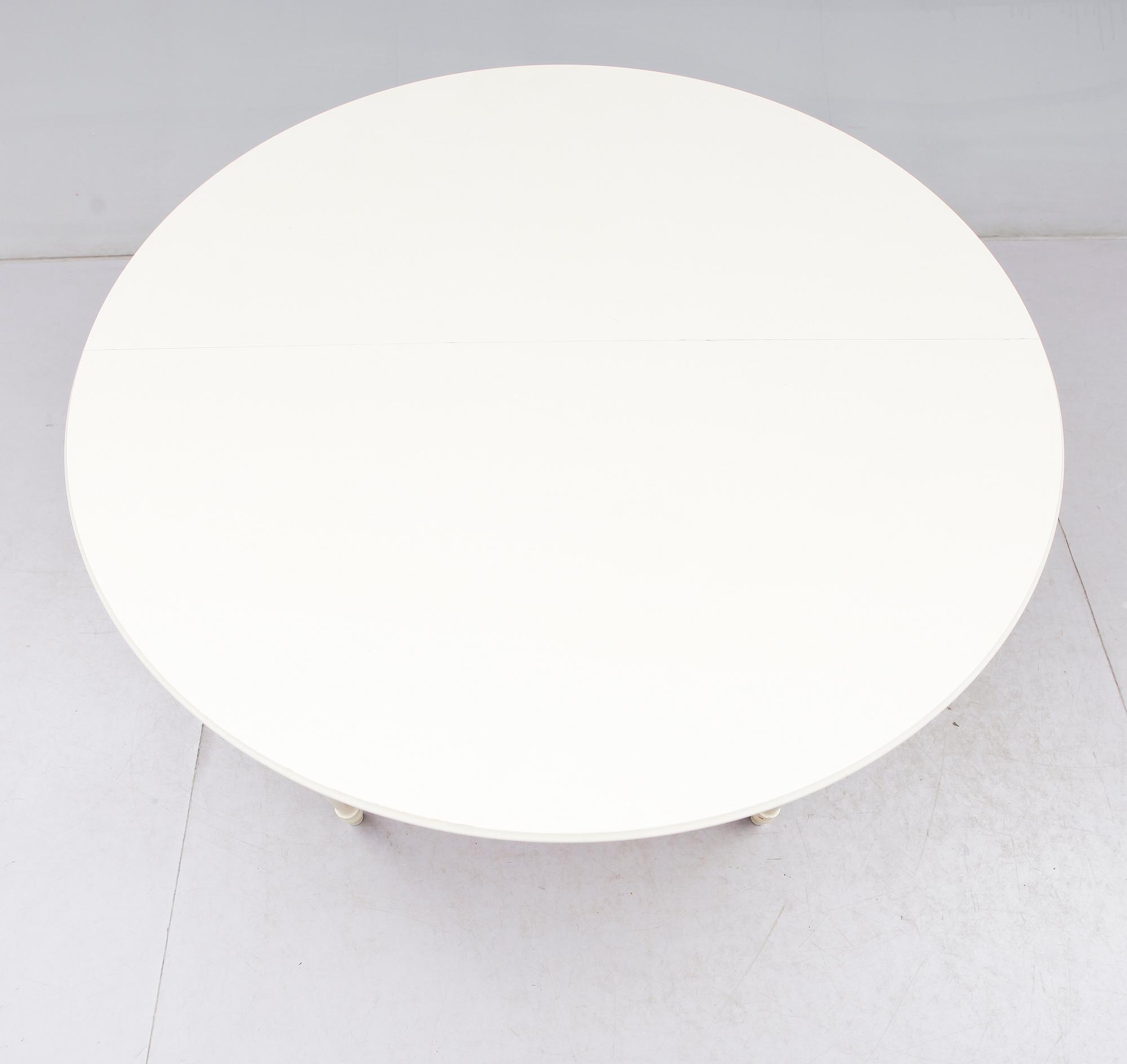 MATGRUPP, 7 delar, gustaviansk stil, 1900-talets andra hälft.