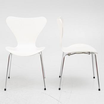 Arne Jacobsen, a set of 4 chairs "Sjuan", Fritz Hansen, Denmark, 2000.