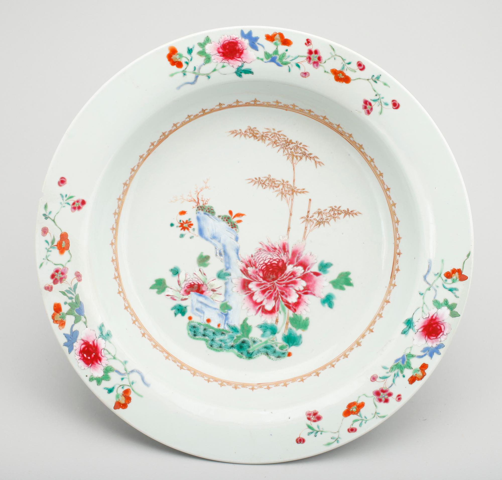 SKÅLFAT, porslin, Kina, famille rose, Qianlong (1736-1795).