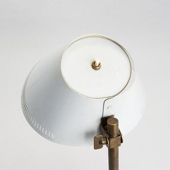 Paavo Tynell, A mid-20th-century '9227' table lamp for Idman, Finland.