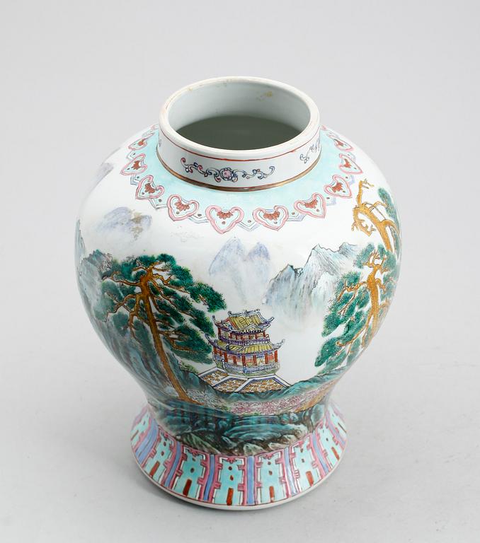 URNA, porslin, Kina, 1800-/1900-tal.
