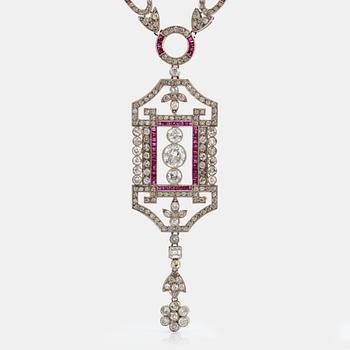 A platinum necklace set with old- and eight-cut diamonds with a total weight of ca 9.50 cts and carré-cut rubies.