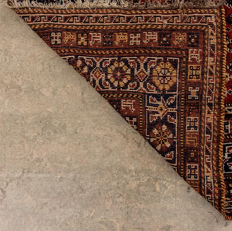 MATTA, Gashgai/ Kashgai. Ca 300x207 cm.