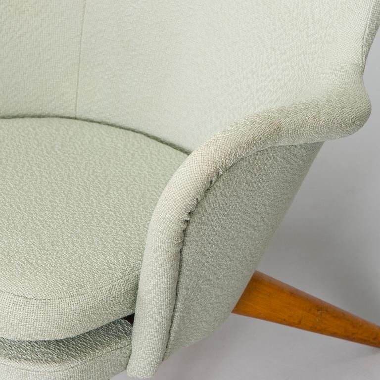 Carl Gustaf Hiort af Ornäs, A mid-20th-century armchair 'Siesta' manufacturer Puunveisto Oy - Träsnideri Ab, Finland.