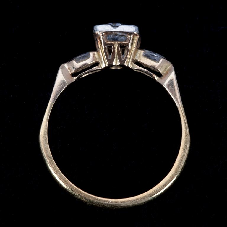 RING, 18K guld, diamanter. 1920 t.