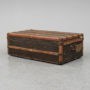 A Goyard vintage trunk from around 1900.