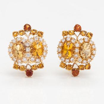 A pair of 18K gold earrings "Sophia Albertina". Diamonds ca 1.09 ct, citrines and garnets. Ofelia Jewelry, Helsinki 1998.