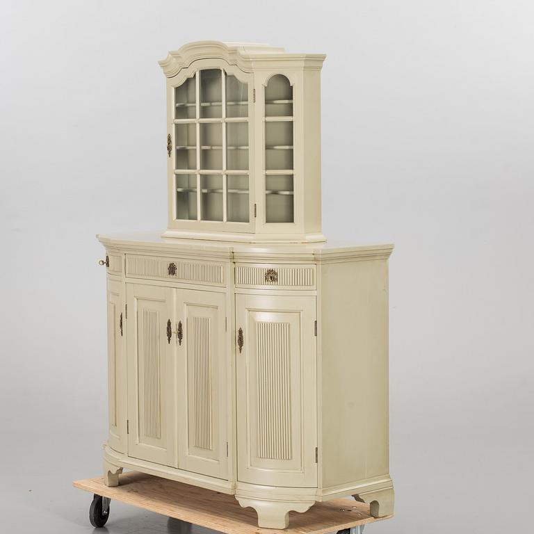 A GUSTAVIAN STYLE CABINET, 20th century.