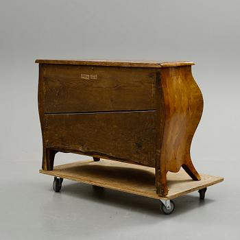 BYRÅ, rokoko, 1700-talets andra hälft.