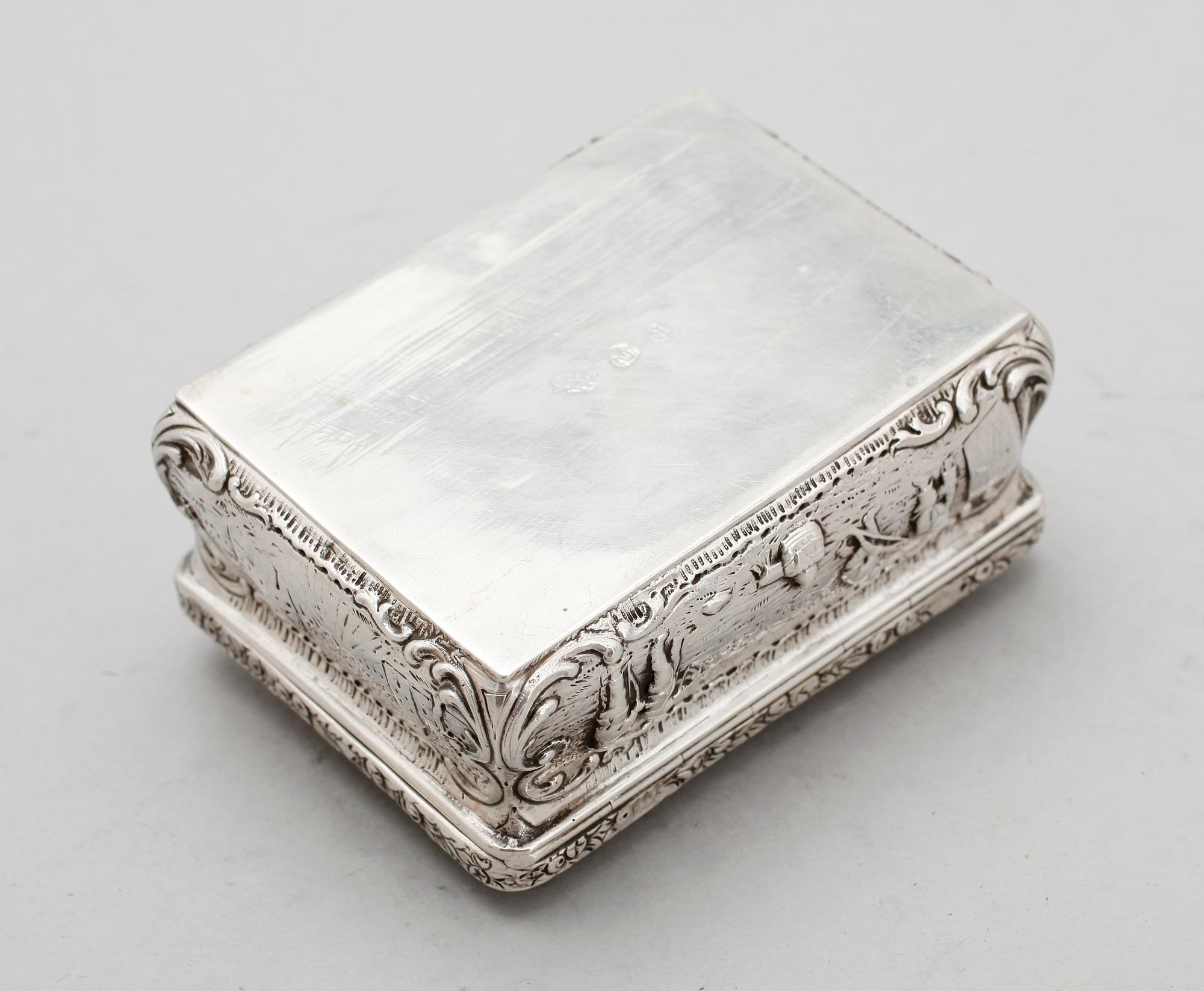 DOSA, silver, sannolikt Dijon, Frankrike, 1700-tal. Vikt ca 154 g.