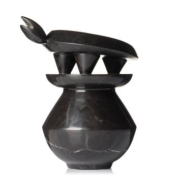 687. Max Ernst, "Petite torture sur socle rond".