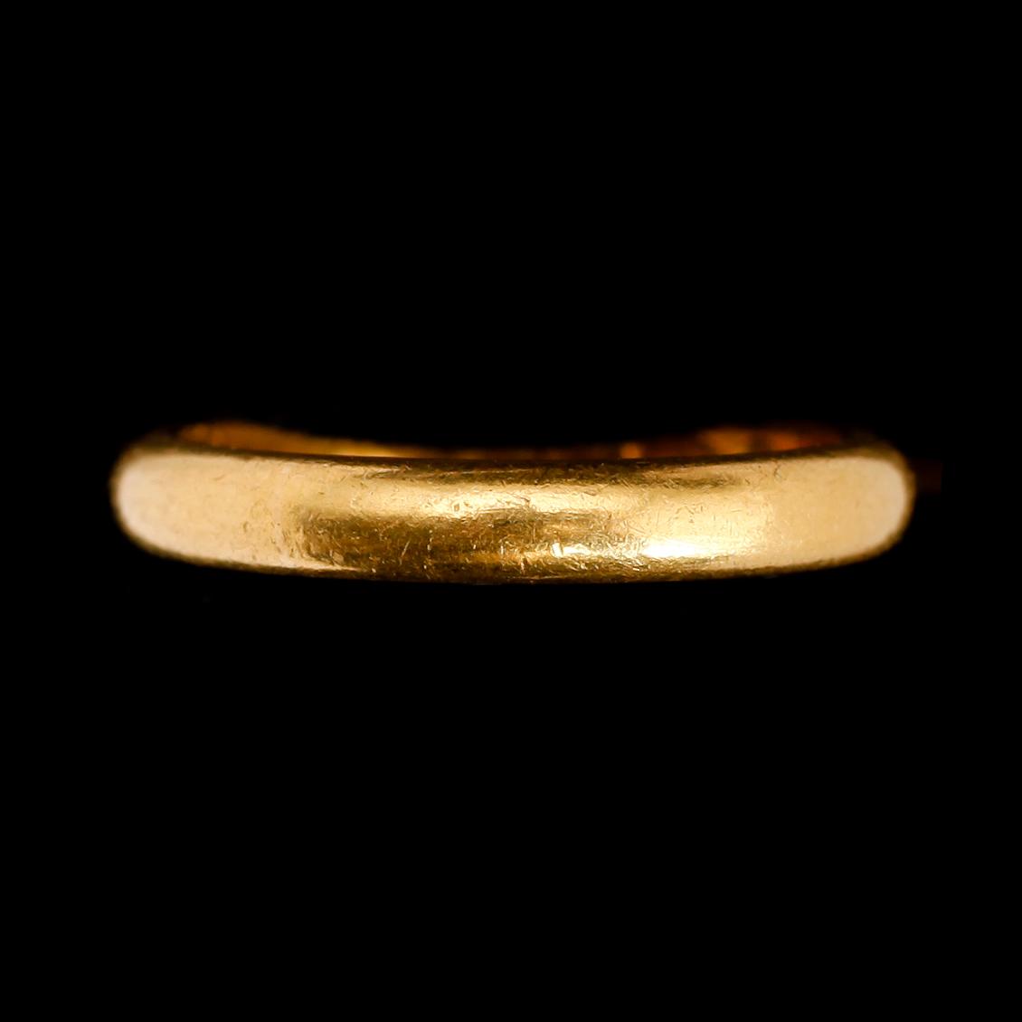 RING, 23 k guld, Finland. Vikt ca 6 gram.
