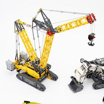 Lego, 4 byggda modeller.