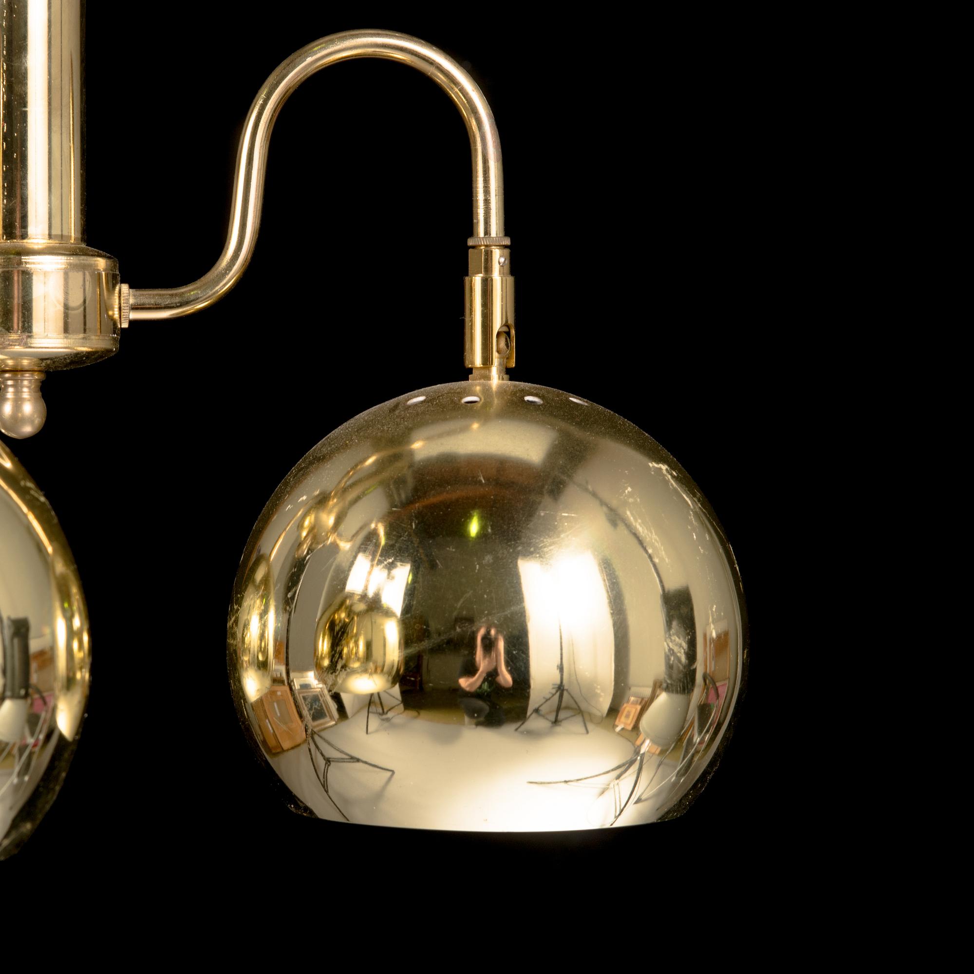 A 1970's '607' pendalt light for Valos.