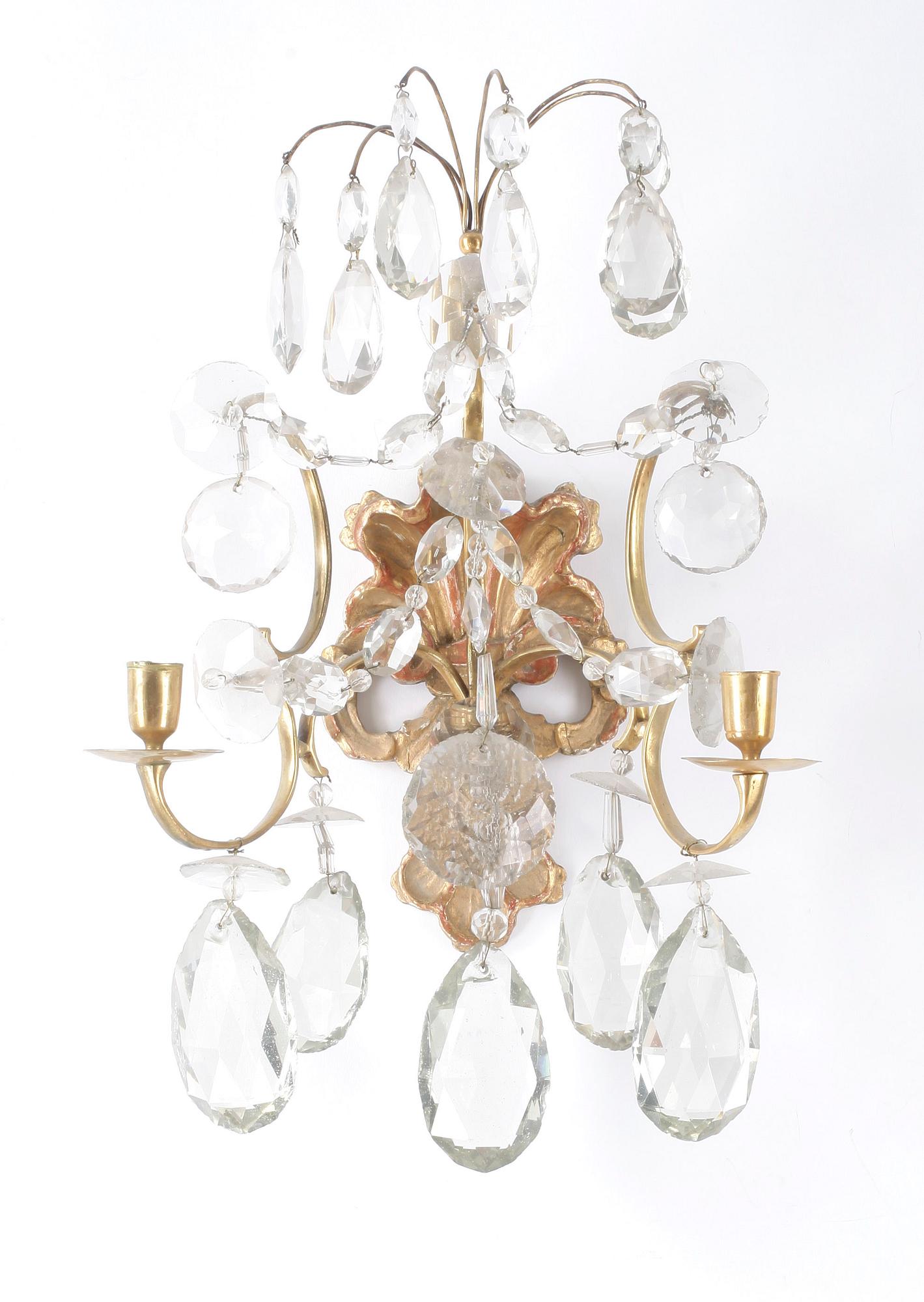 VÄGGLYSTRAR, ett par. Rokokostil, 1700/1800-tal.