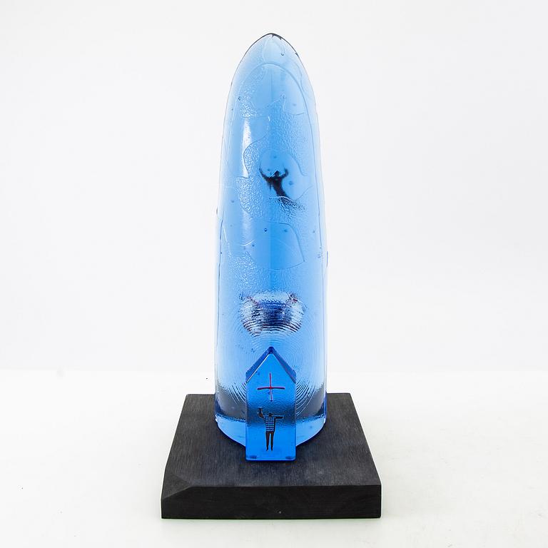 Bertil Vallien, sculpture, "The sky is the limit", glass, Kosta Boda, signed B. Vallien.