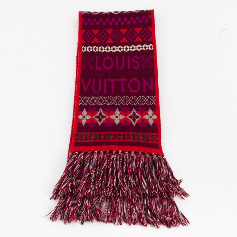 Louis Vuitton, a knitted cashmere hat and scarf.