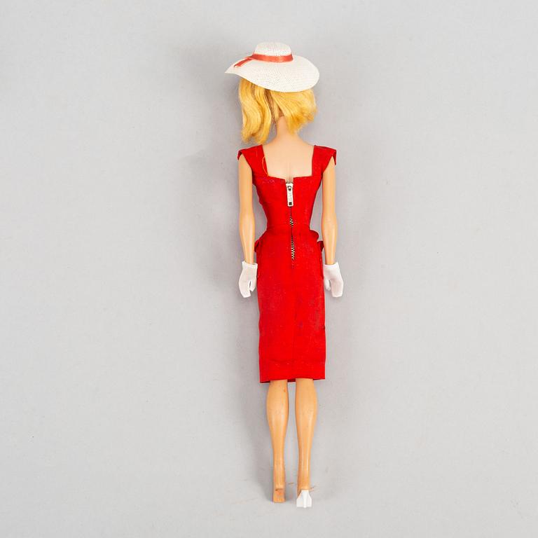 Three Barbiedolls with accessories, Mattel, 1960's.