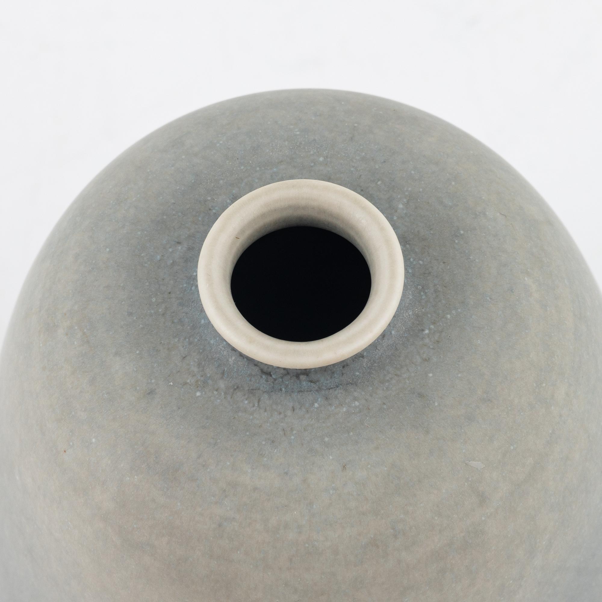 Erich & Ingrid Triller, vas, Tobo.