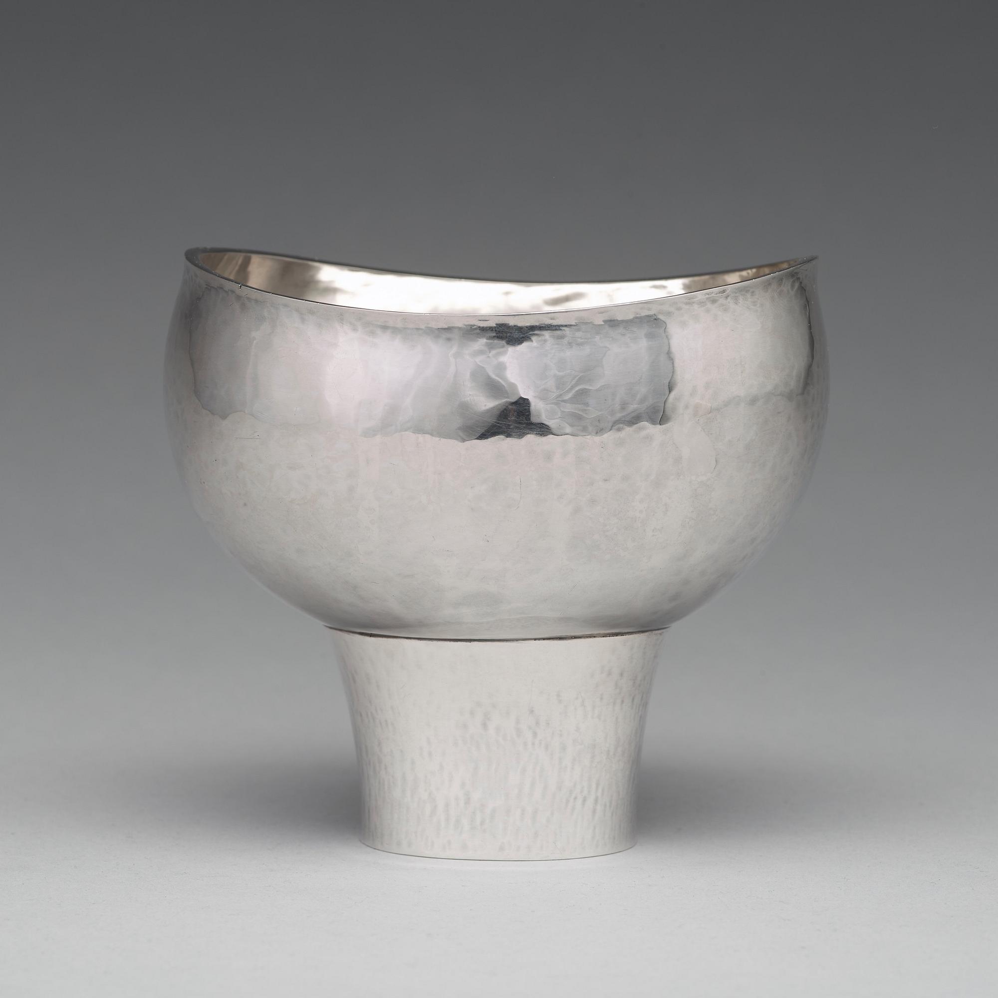 ATELIER BORGILA, skål på fot, Stockholm, 1966, sterling.