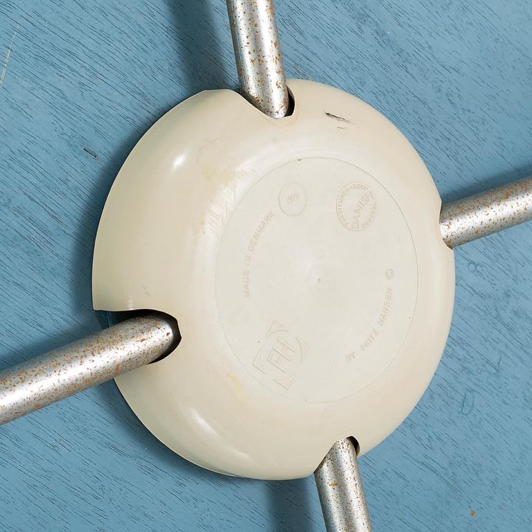 ARNE JACOBSEN, 8 stolar, "Myran", Fritz Hansen, 1970.