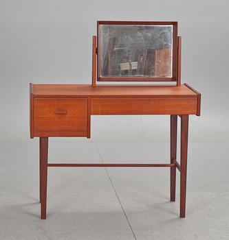 TOILETTBORD, 1950-60-tal.