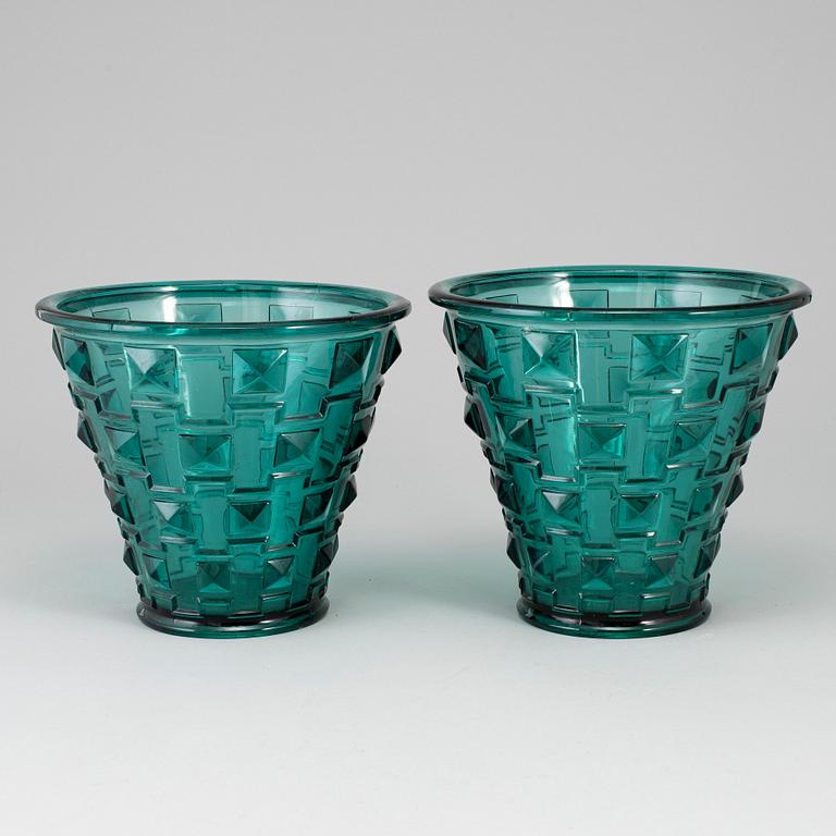 SIMON GATE, two glass vases, Orrefors, circa 1930s.