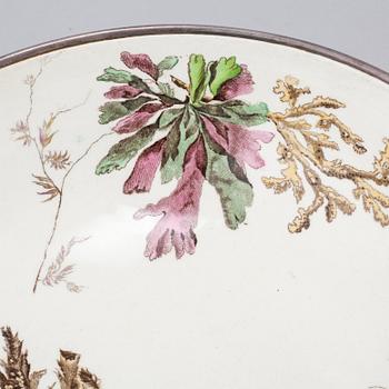 Crayfish bowl and serving tools, England, beginning of 20th century.