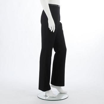 CHANEL, a pair of black and cashmere wool pants. Size 36.