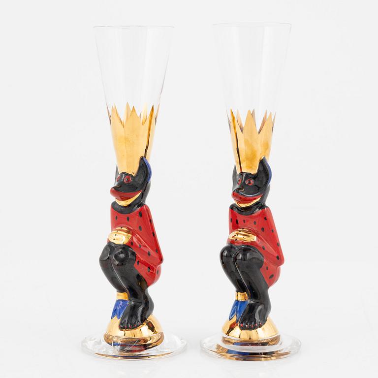 Gunnar Cyrén, eight 'Djävulsglas' vodka glasses, 'Nobel', Orrefors.