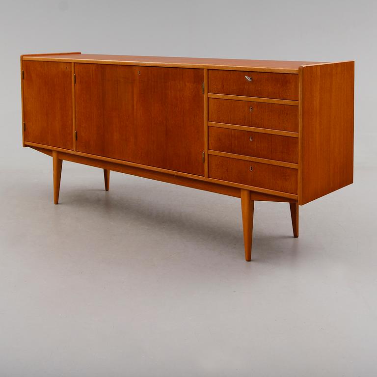 SIDEBOARD, 1900-talets andra hälft.