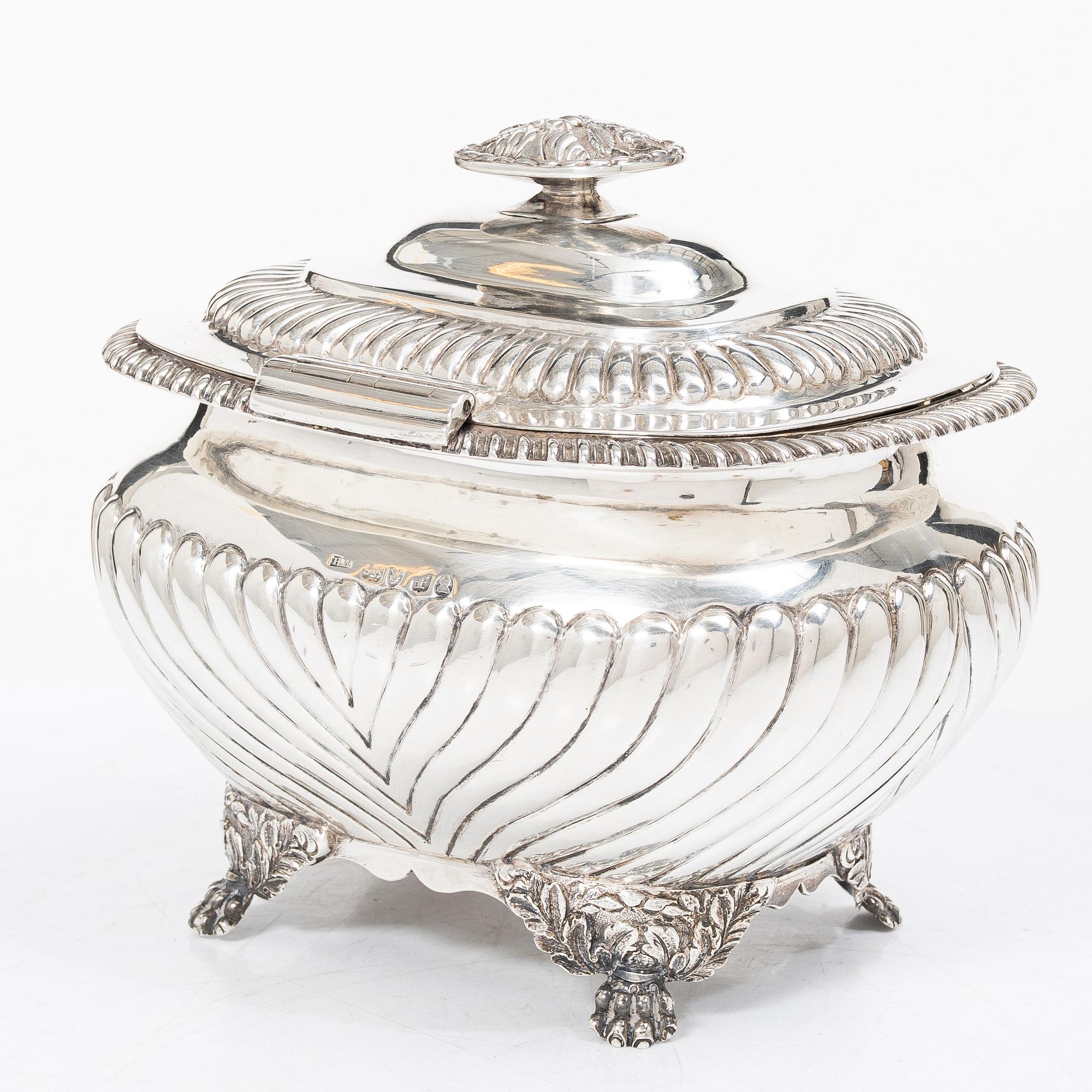 Hyam Hyams, skrin med lock, silver, London, England 1821-1822.