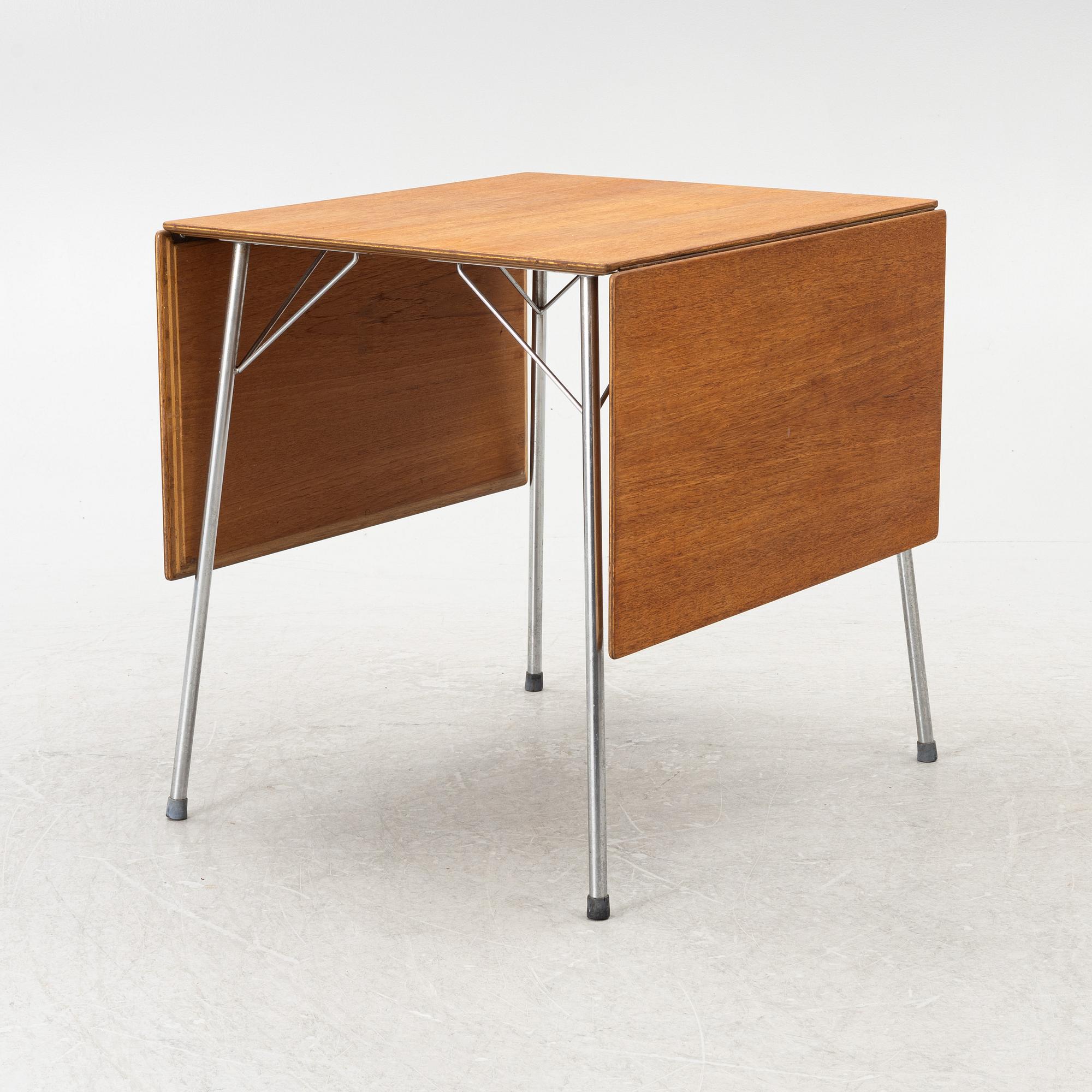 Arne Jacobsen, Table, model 3601, Fritz Hansen, Denmark.