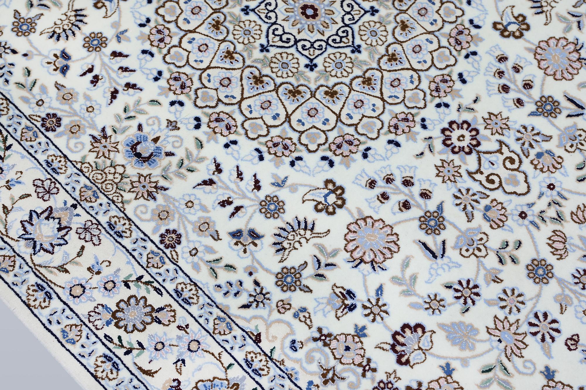 A Nain rug, part silk, so-called 9LAA, approx. 206 x 133 cm.