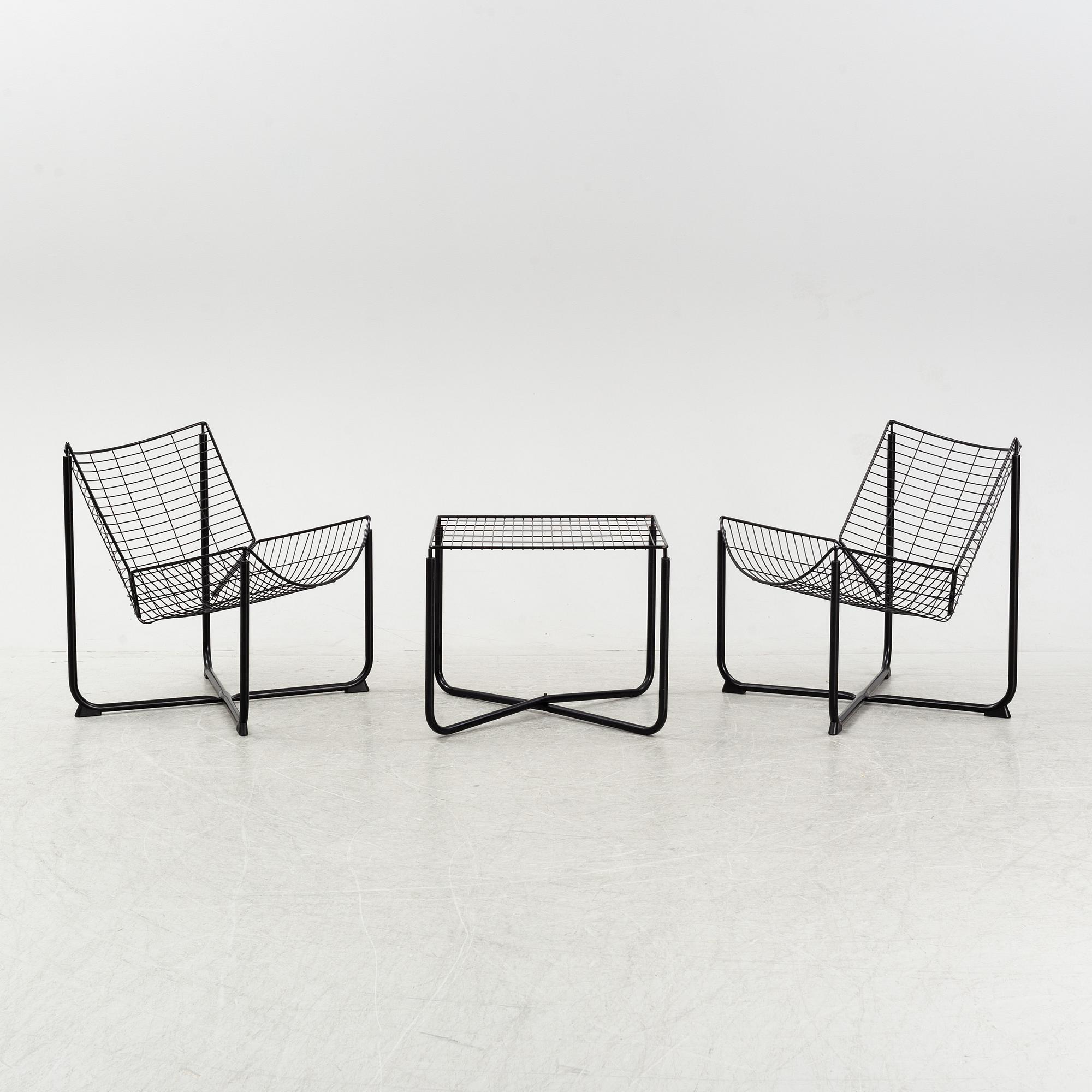 Niels Gammelgaard, fåtöljer, ett par, samt bord, "Järpen / Råane", Ikea. 1980-tal-2000-tal.
