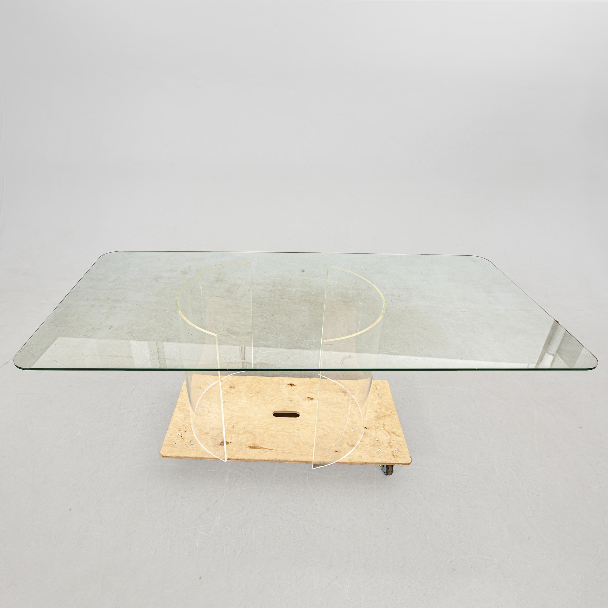Table, late 20th century/early 21st century.