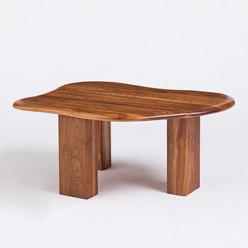 Niklas Runesson, a unique low table, executed in his own studio in 2021.