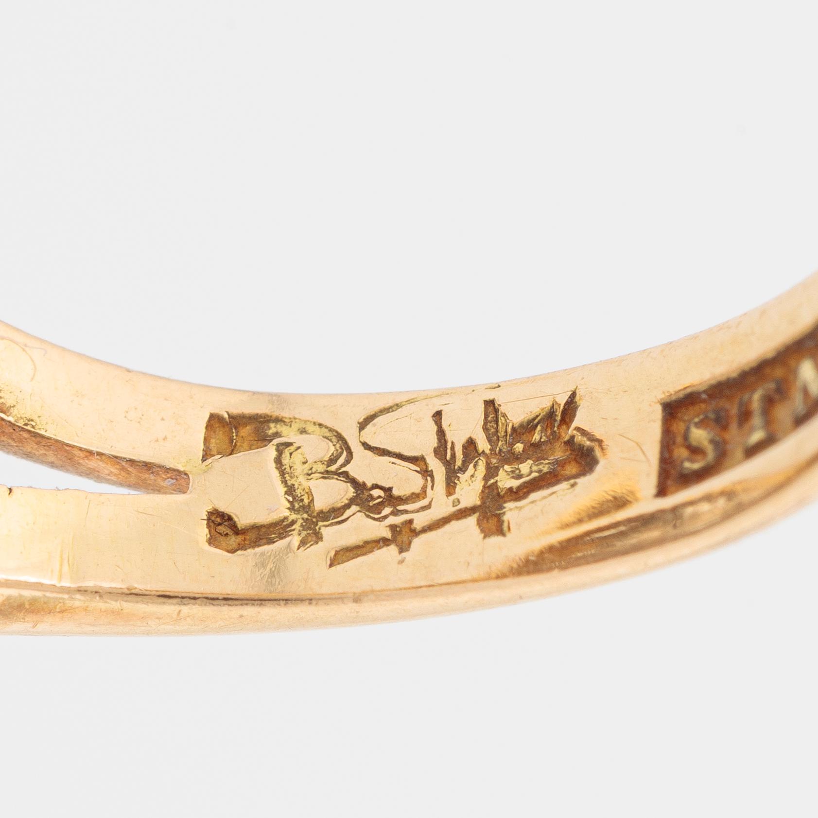 Ring, 18K gold set with round brilliant-cut and old-cut diamonds, STN, Norrköping 1954.