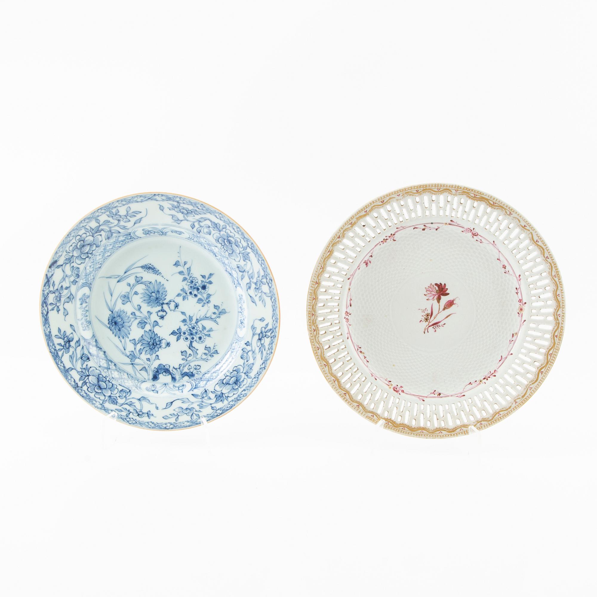 Plates 4 pcs China porcelain 18th century.
