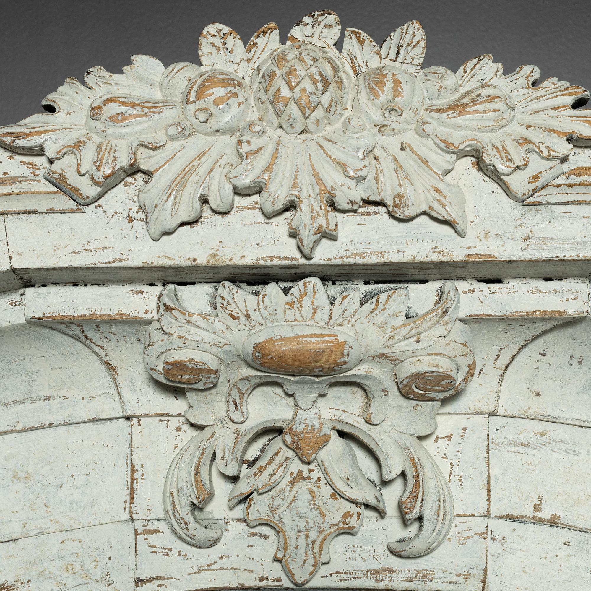 A Baroque cabinet, 18th century.