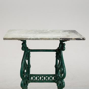 Bord, gjutjärn, sent 1800-tal.