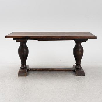 A Baroque dining table, first part of the 18th Century.