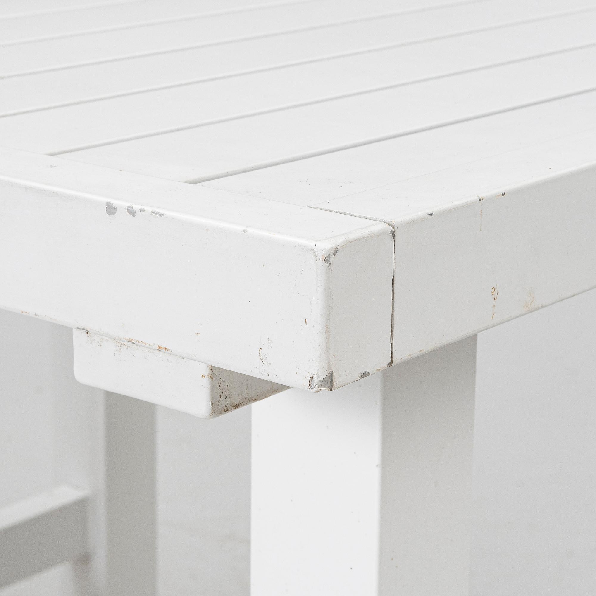 Elsa Stackelberg, bord, Fri Form, samtida.