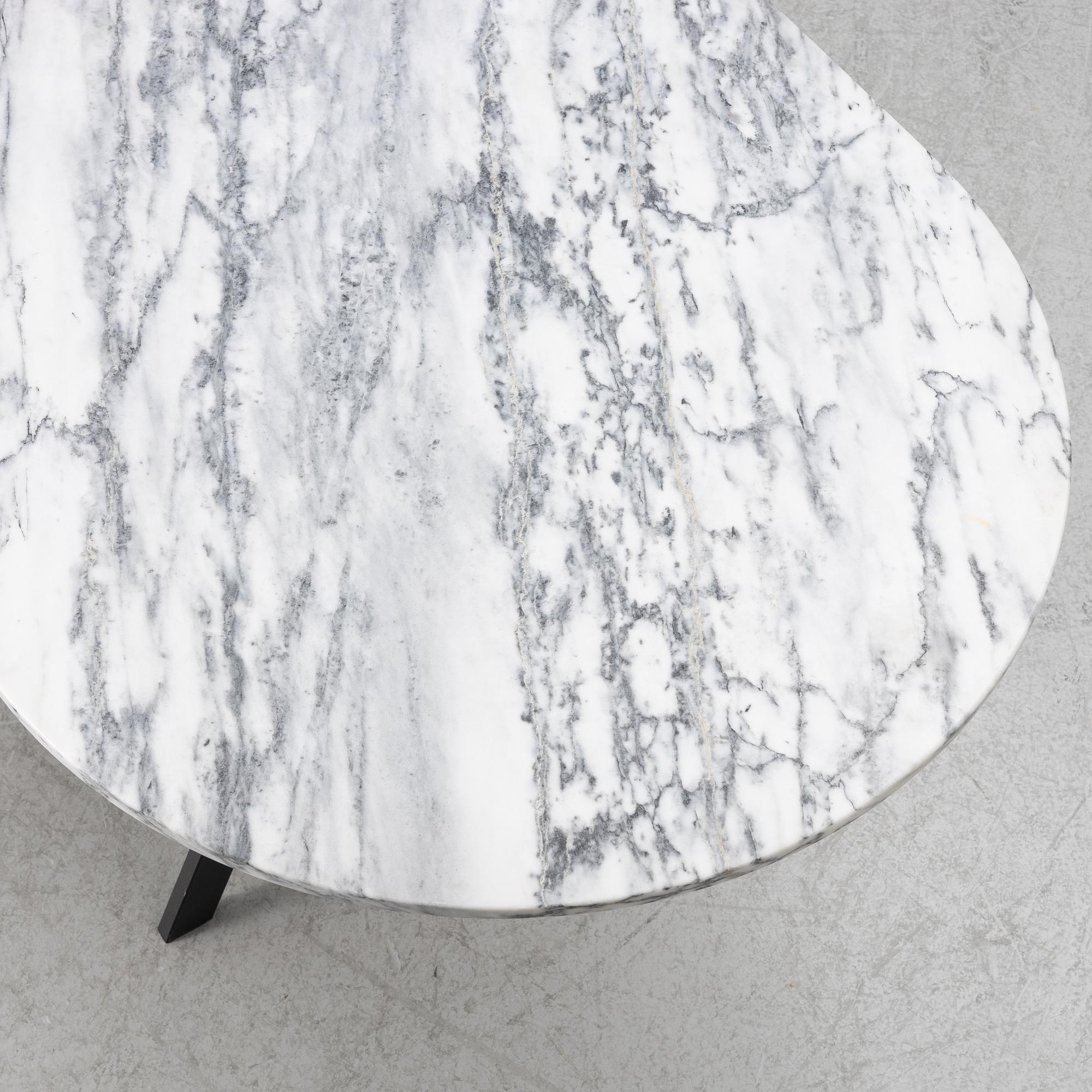 Ida Linnea Hildebrand, dining table, "Saw", Friends & Founders.